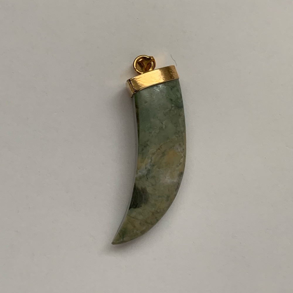 New vintage stone tusk pendant charm (lightest colour)